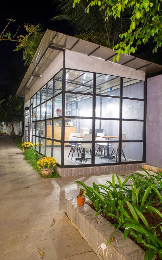 Emis Hotel Phú Quốc Exterior photo