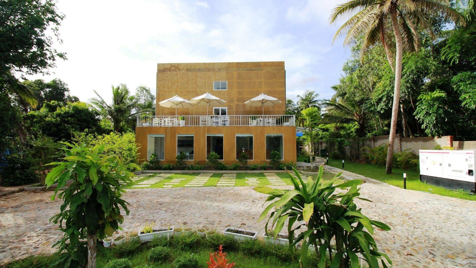 Emis Hotel Phú Quốc Exterior photo
